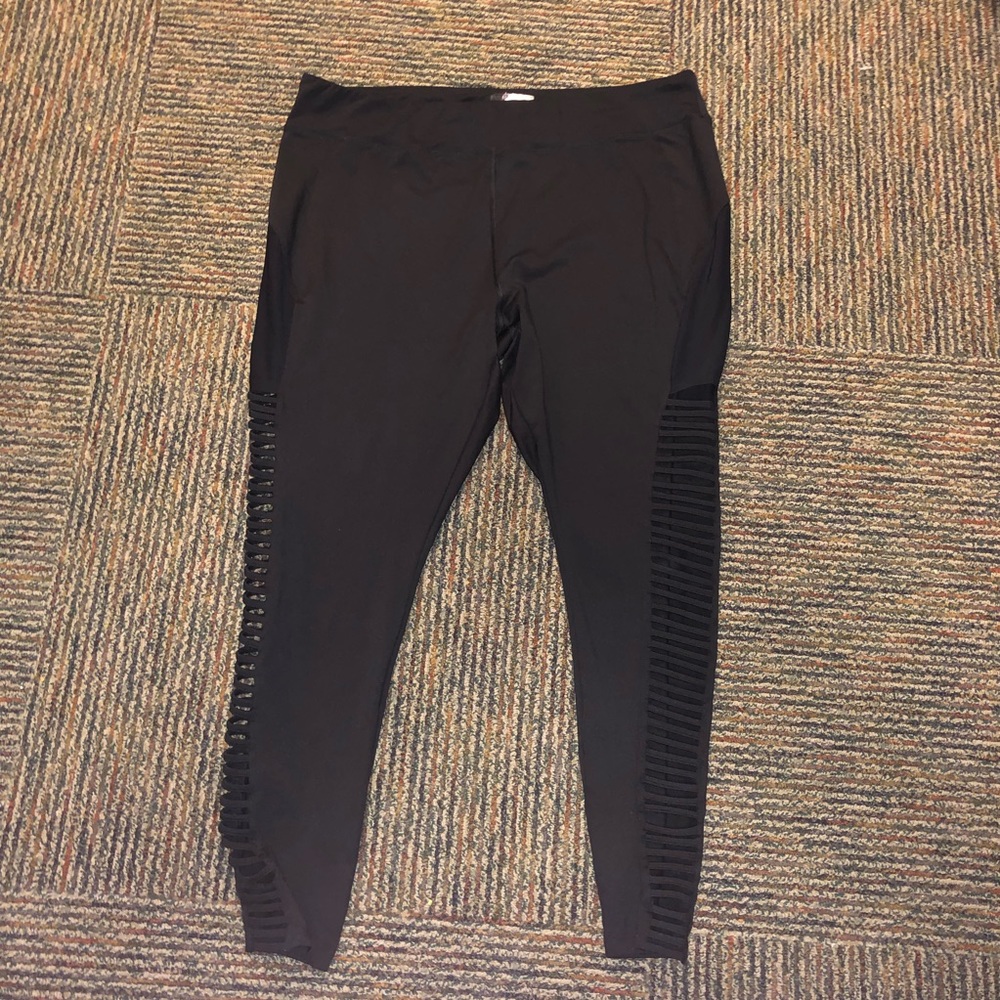 Forever 21 plus leggings with cutouts